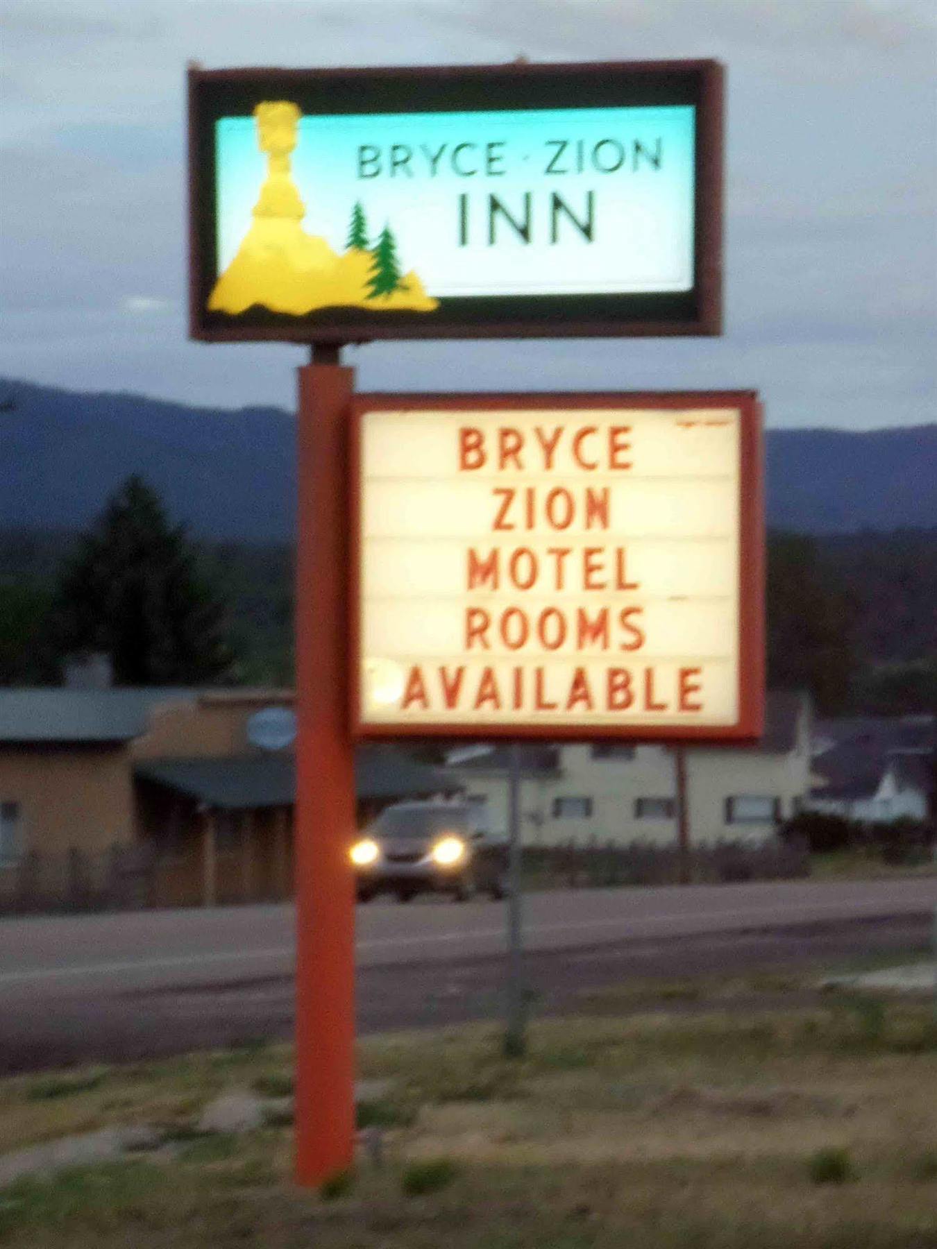 Bryce Zion Inn Хатч Экстерьер фото